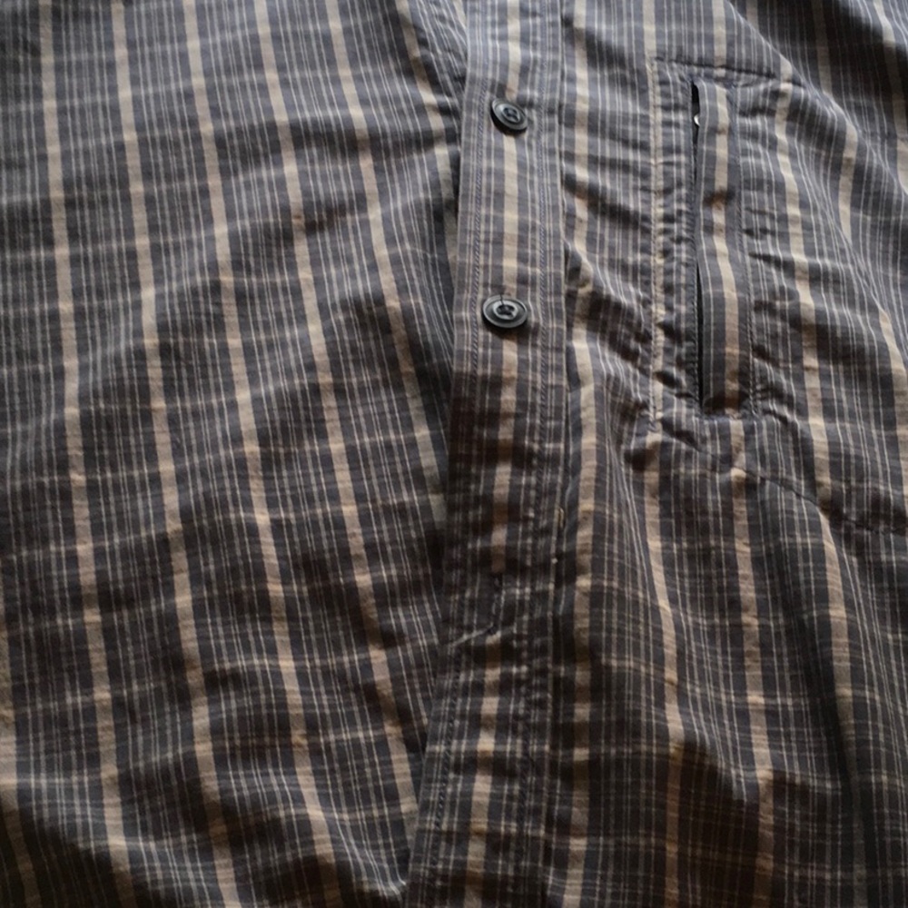 REI shortsleeved travel no-wrinkle shirt gray/blue - Picture 8 of 8